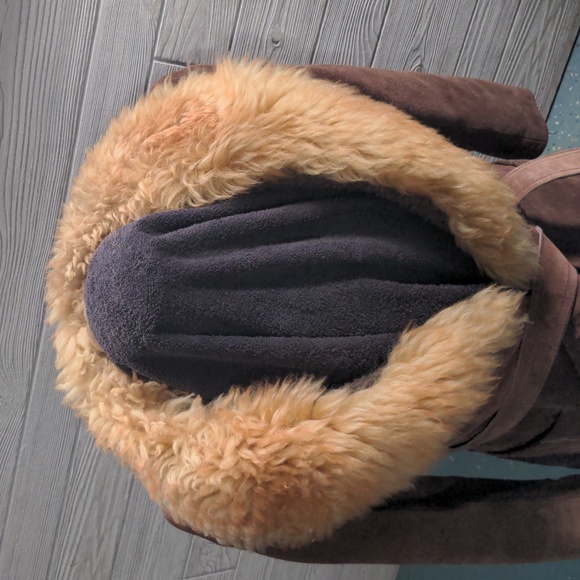 Vintage shearling jacket - Picture 6 of 16